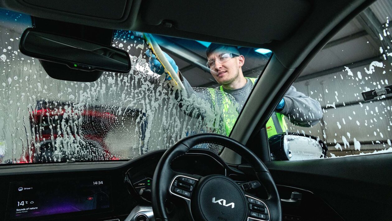 Cleaning windscreen        